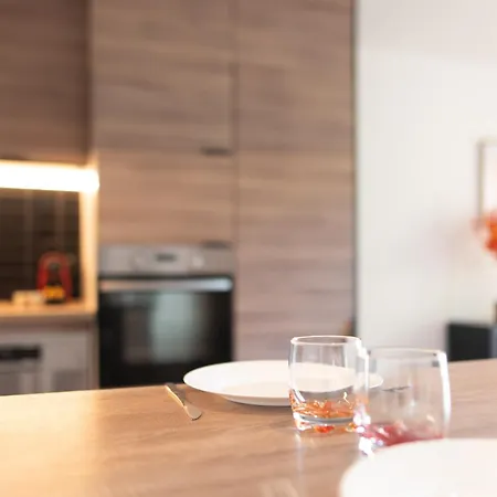 T2 Lumineux Avec Terrasse, Climatisation & Parking Apartamento